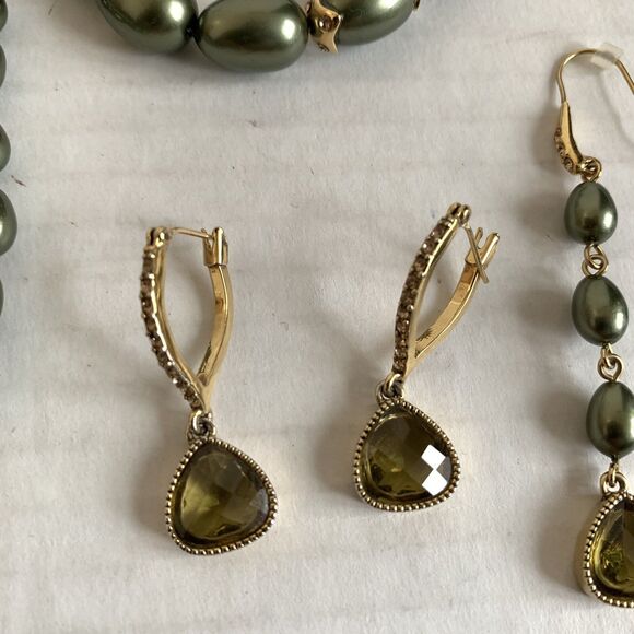 Monet Pearl Necklace Bracelet Dangle Earring Set Sage Green Gold 4 Pc Set - Picture 3 of 10